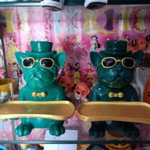 Resin Bulldog with Serving Tray